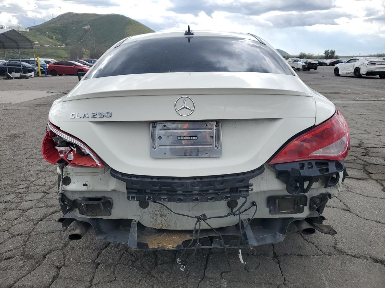 WDDSJ4EB9JN607421 2018 Mercedes-Benz Cla 250