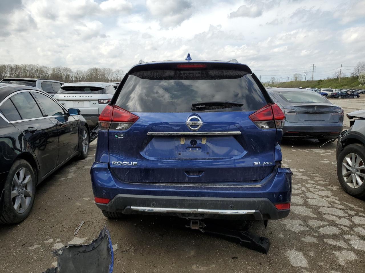 5N1AT2MV2KC826052 2019 Nissan Rogue S