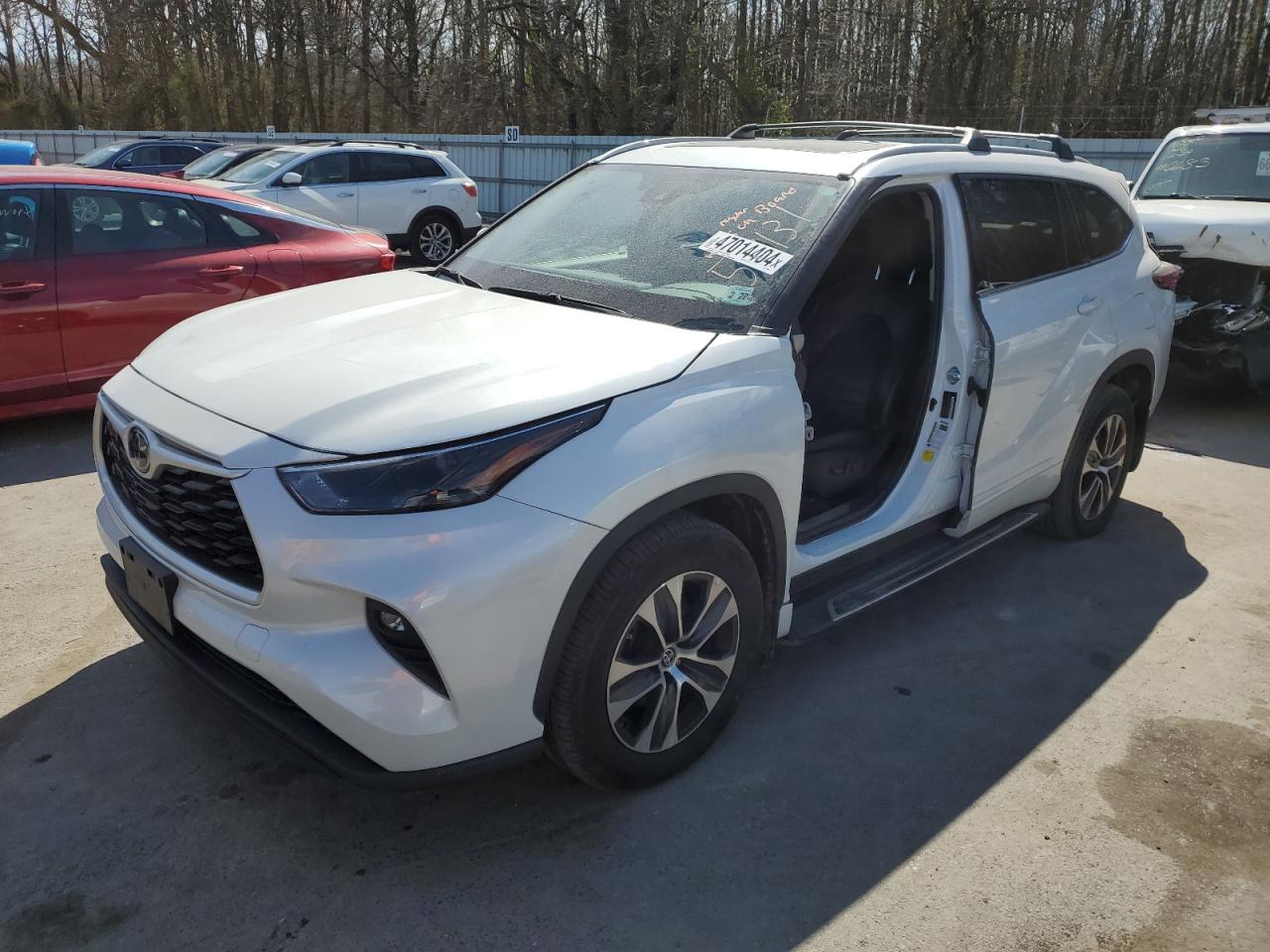 2022 Toyota Highlander Xle VIN: 5TDHZRBHXNS189115 Lot: 47014404