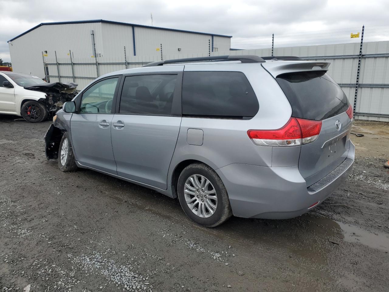 2014 Toyota Sienna Xle VIN: 5TDYK3DC7ES490234 Lot: 48241324