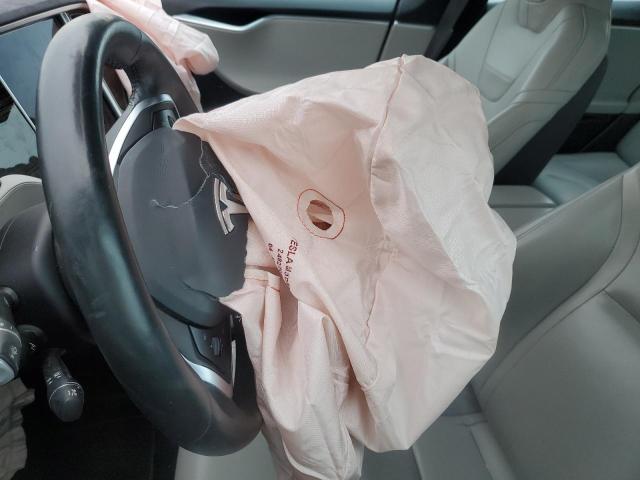  TESLA MODEL S 2016 Серый