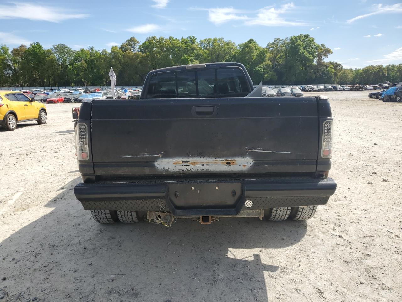 1997 Dodge Ram 3500 VIN: 3B7MC33D0VM585224 Lot: 70363734