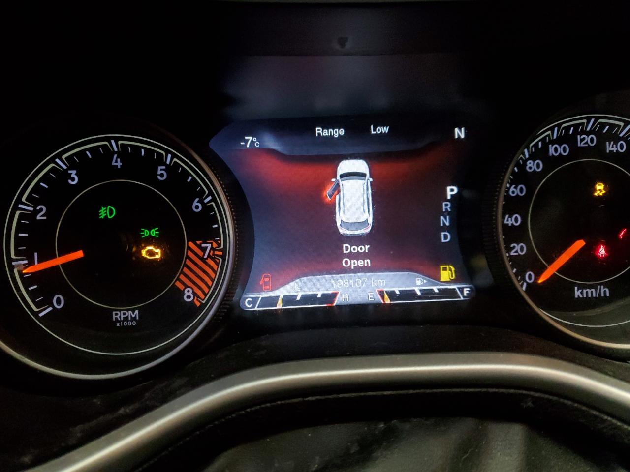 2015 Jeep Cherokee Trailhawk VIN: 1C4PJMBS1FW767198 Lot: 47786514