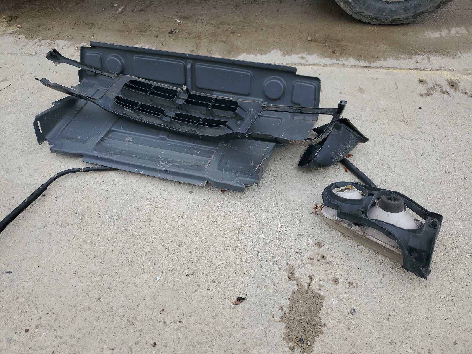 2CNBE18CX16932158 2001 Chevrolet Tracker