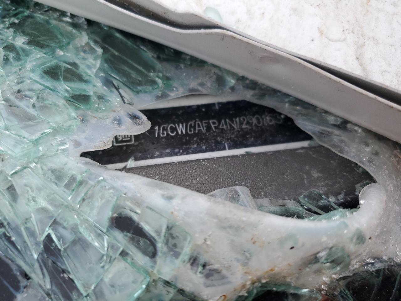 2022 Chevrolet Express G2500 VIN: 1GCWGAFP4N1290163 Lot: 45250674