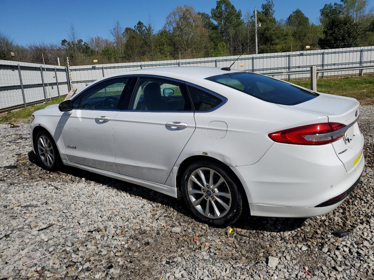 3FA6P0LU5HR409438 2017 FORD FUSION - Image 2