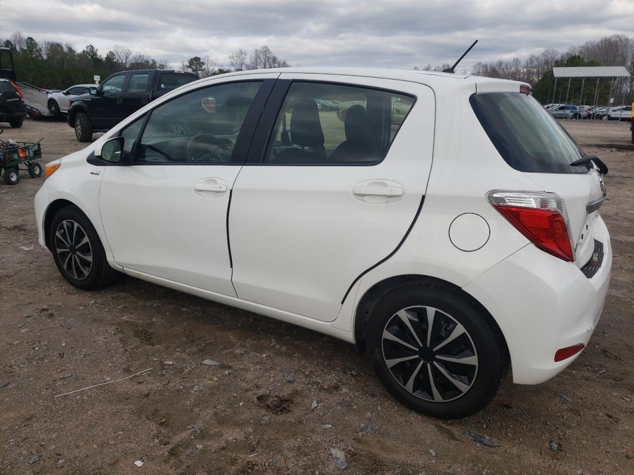 VIN JTDKTUD37DD552007 2013 TOYOTA YARIS no.2