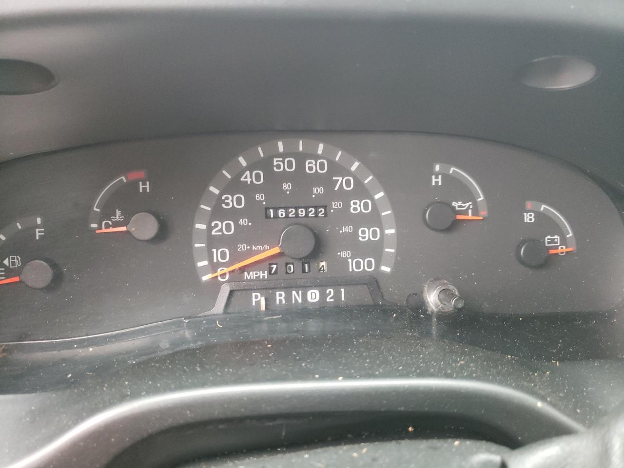 1998 Ford Econoline E150 Van VIN: 1FTRE1428WHB92112 Lot: 45236914