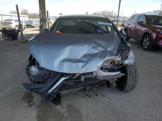  HYUNDAI ELANTRA 2015 Сріблястий