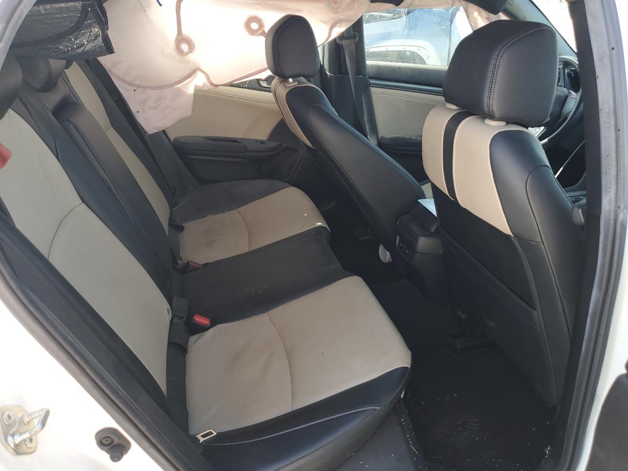 2018 Honda Civic Sport Touring VIN: SHHFK7H95JU230988 Lot: 46058964