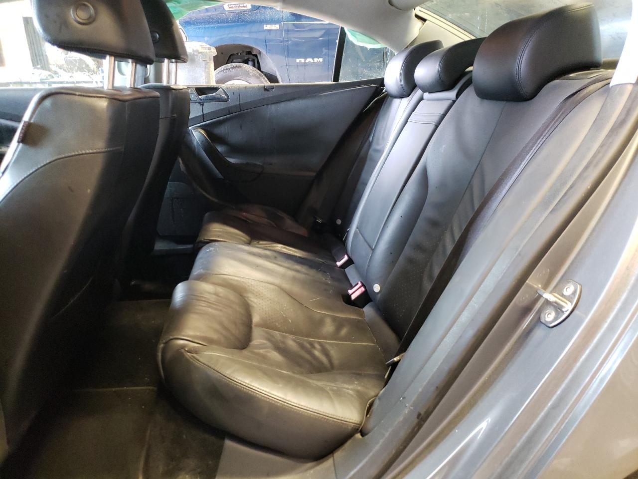 2008 Volkswagen Passat Lux VIN: WVWEK73C98P044757 Lot: 45635254