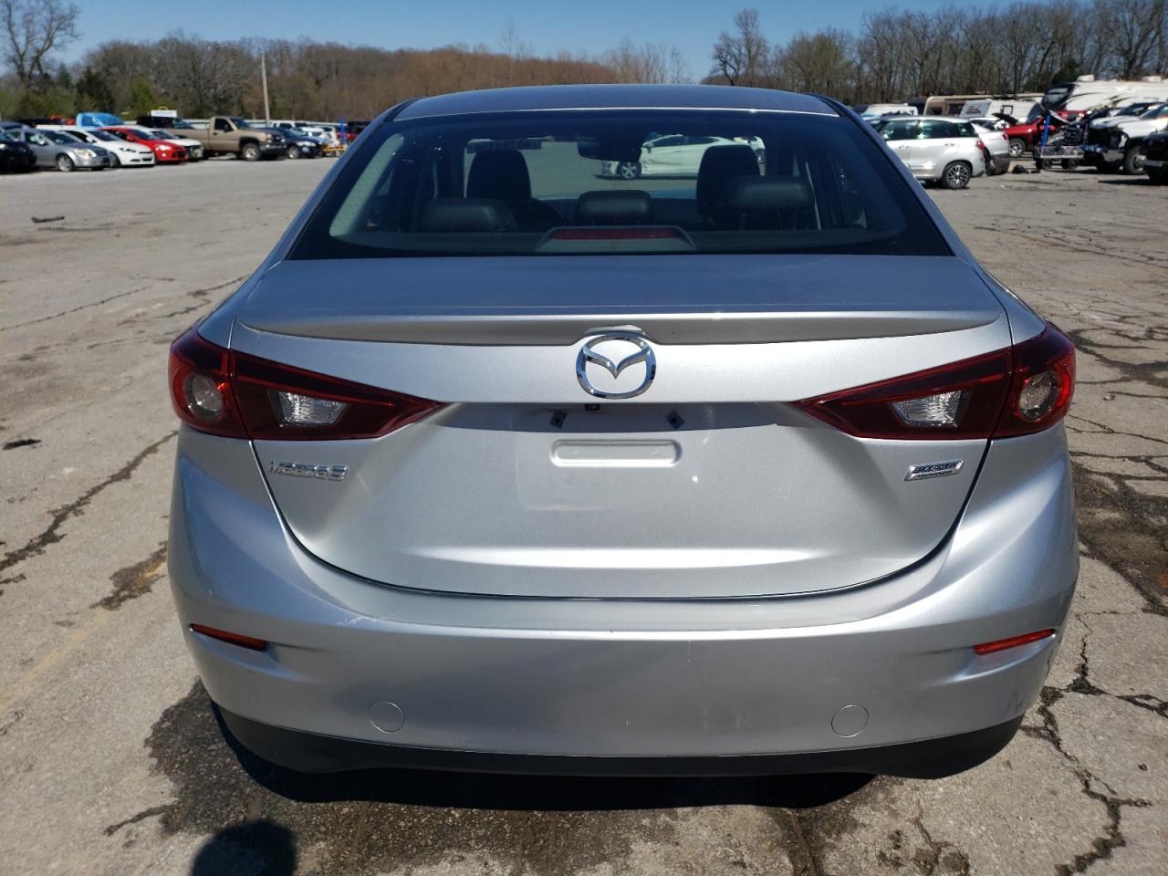 2018 Mazda 3 Touring VIN: 3MZBN1V38JM218413 Lot: 48144154