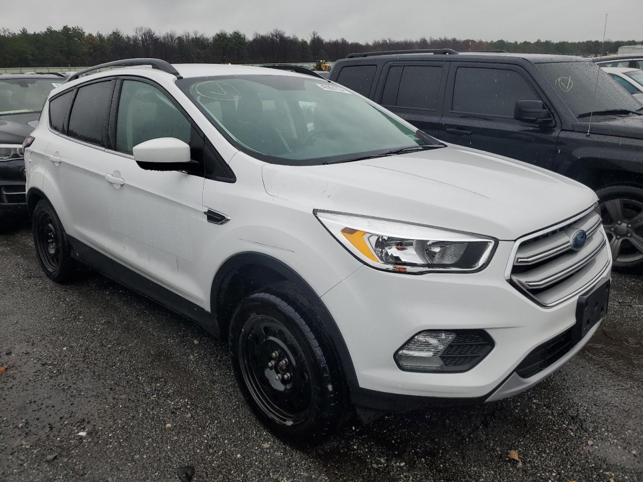 2018 Ford Escape Se VIN: 1FMCU9GDXJUC87870 Lot: 40904734