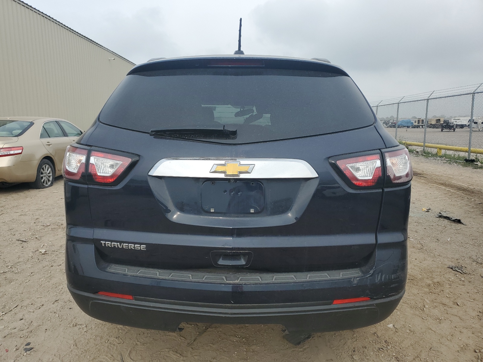 1GNKRFED5HJ307058 2017 Chevrolet Traverse Ls