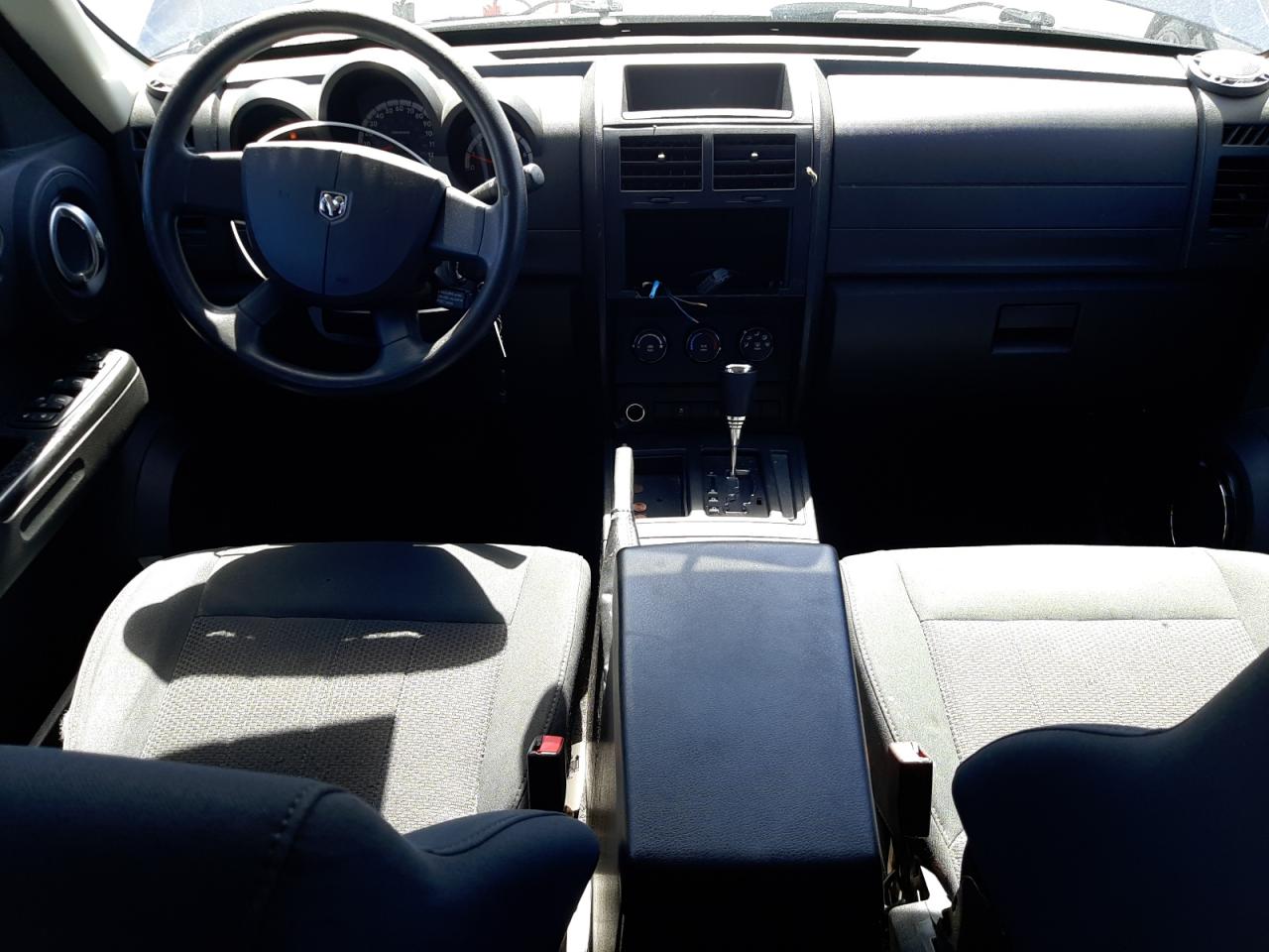 2011 Dodge Nitro - Image 8