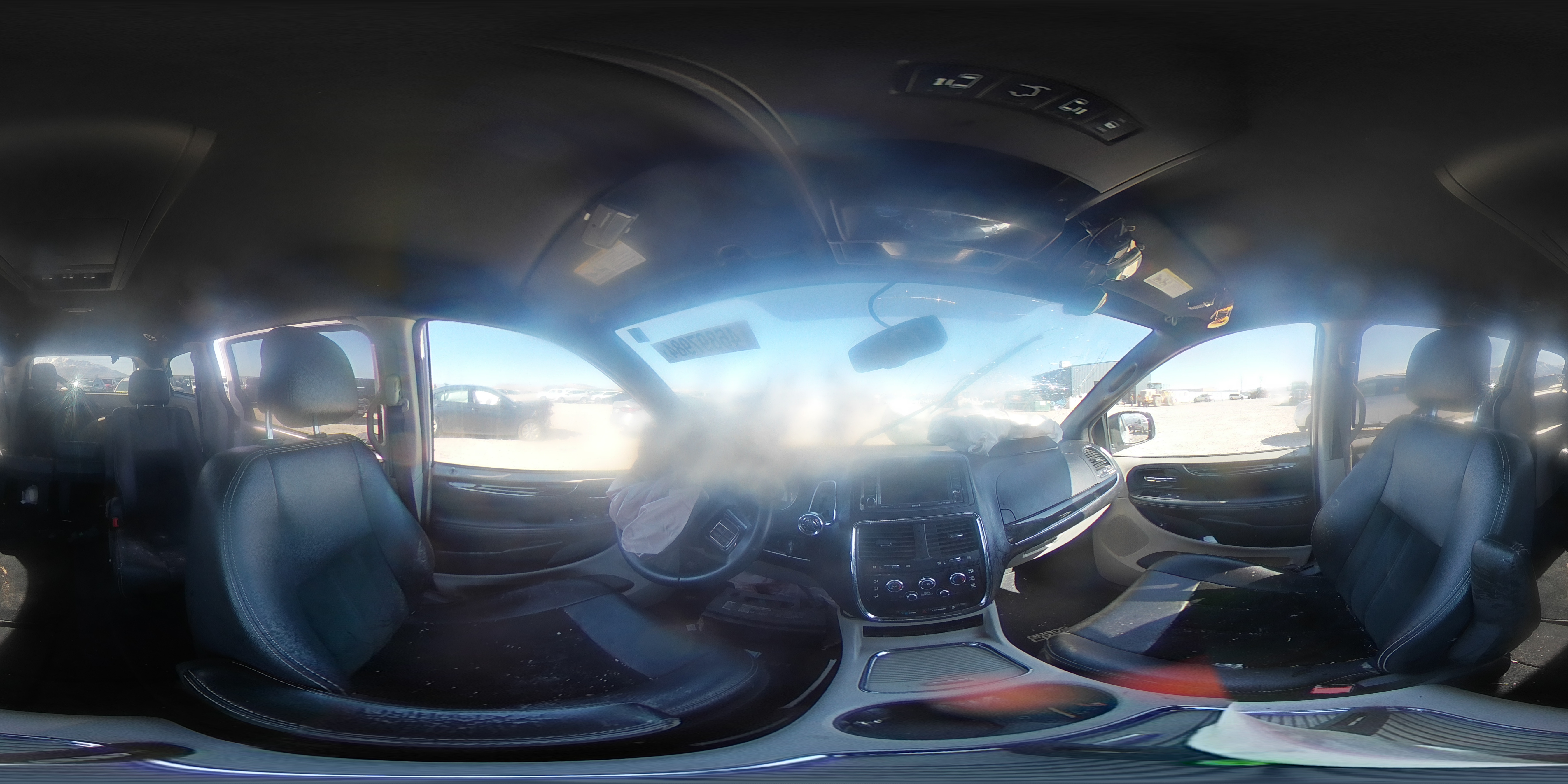 2017 Dodge Caravan - Image 13