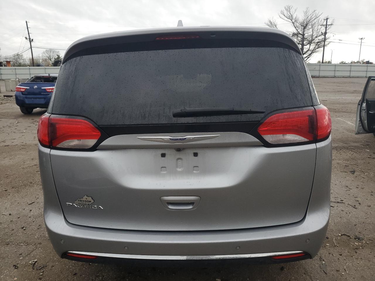 2019 Chrysler Pacifica Touring L VIN: 2C4RC1BG0KR560169 Lot: 46659344