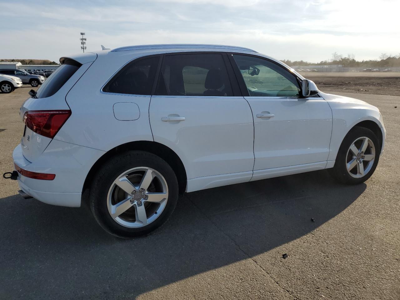 2010 Audi Q5 Premium Plus VIN: WA1LKAFP7AA010340 Lot: 47018314