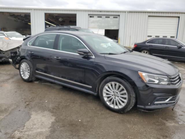  VOLKSWAGEN PASSAT 2017 Черный