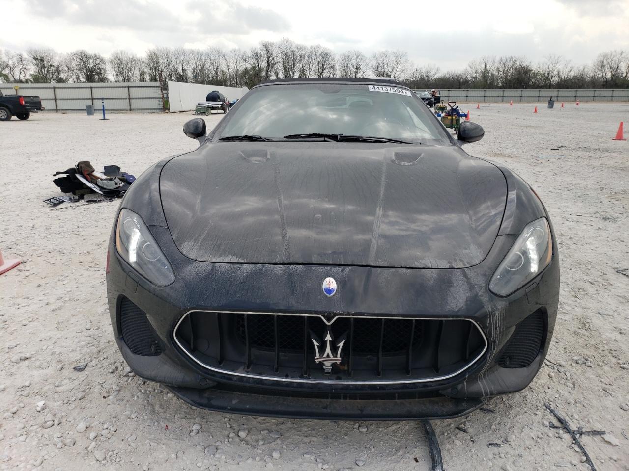 ZAM45VMA2J0283856 2018 Maserati Granturismo S