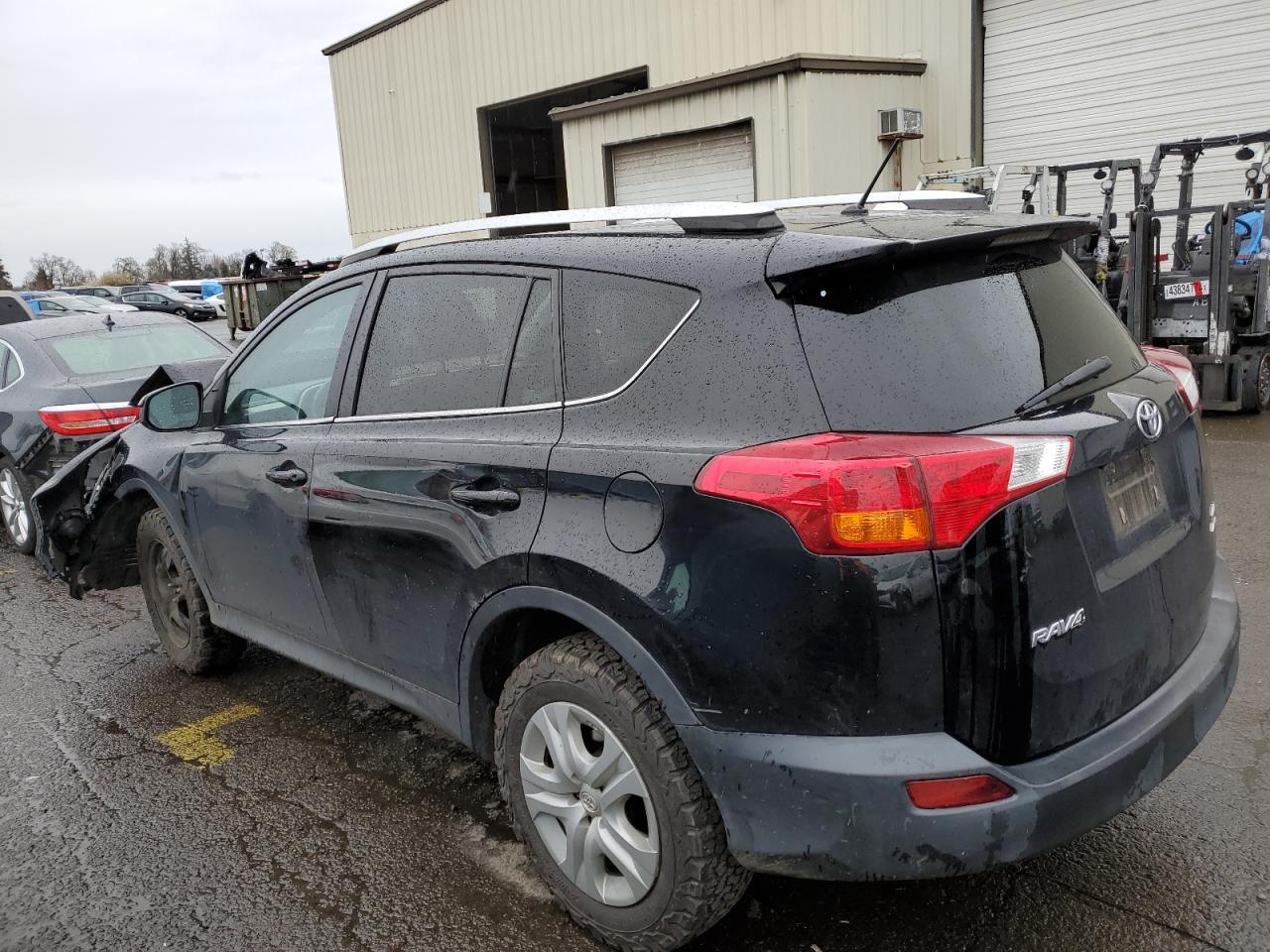 2T3BFREV1FW408057 2015 Toyota Rav4 Le