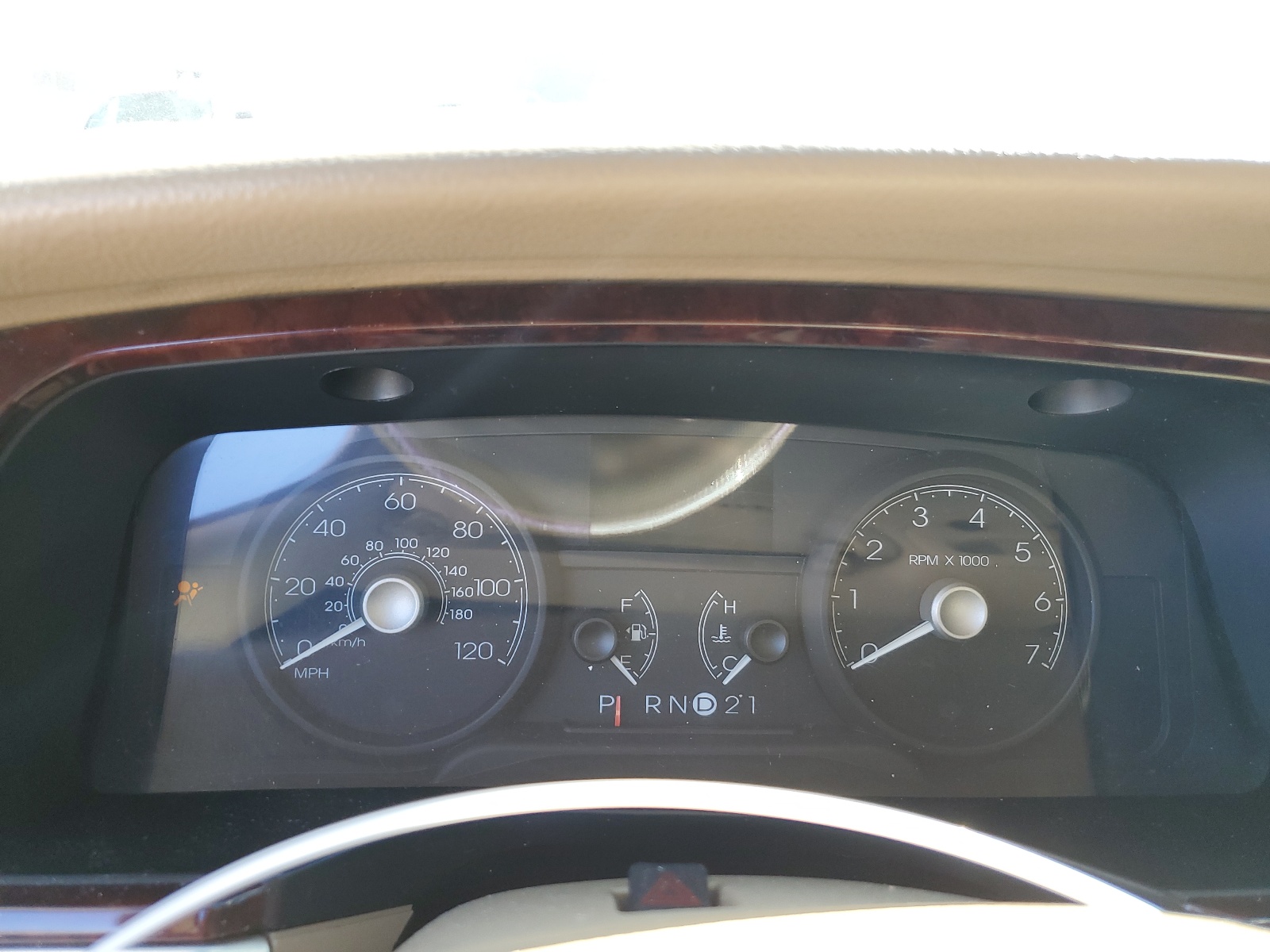 1LNHM81V36Y643223 2006 Lincoln Town Car Signature