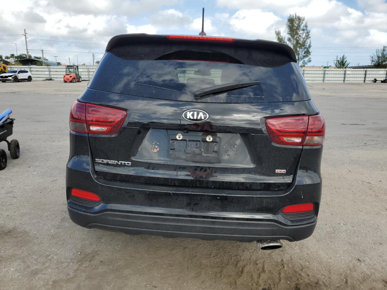 2019 Kia Sorento L VIN: 5XYPG4A38KG578046 Lot: 48463434