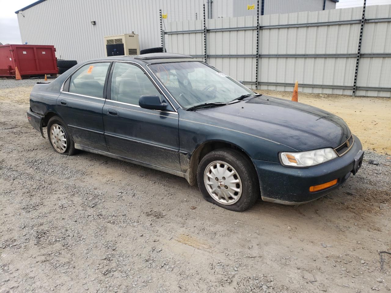 1996 Honda Accord Ex VIN: 1HGCD5652TA072397 Lot: 47375574