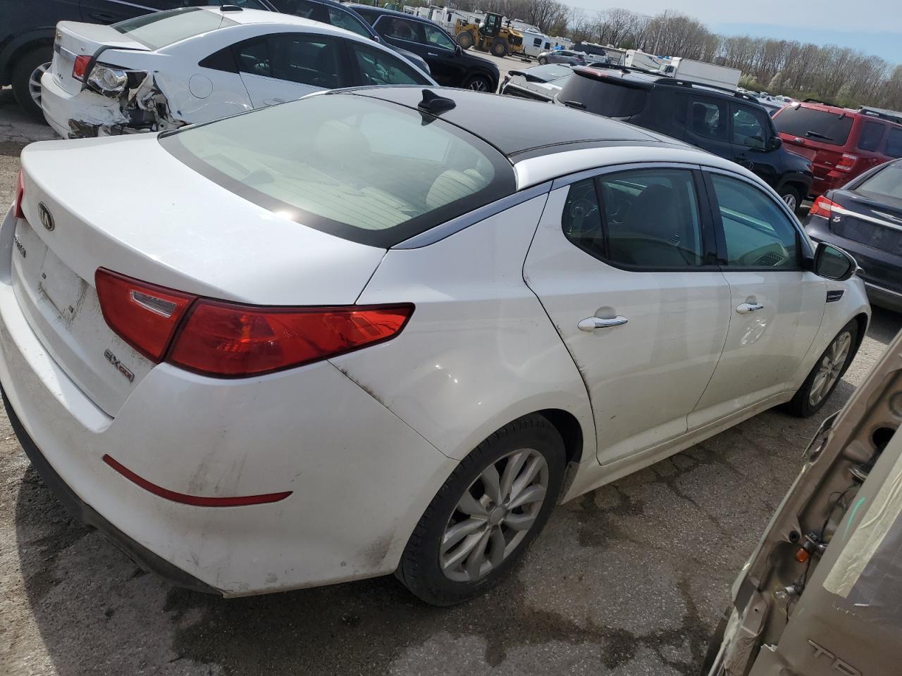 2015 Kia Optima Ex VIN: 5XXGN4A77FG472660 Lot: 46968434