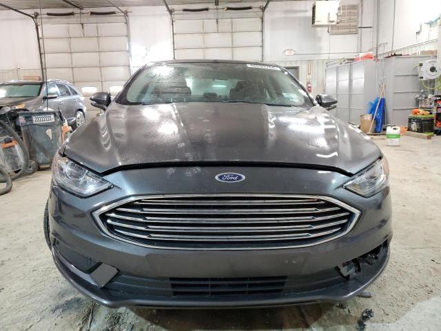 Седани FORD FUSION 2017 Сірий