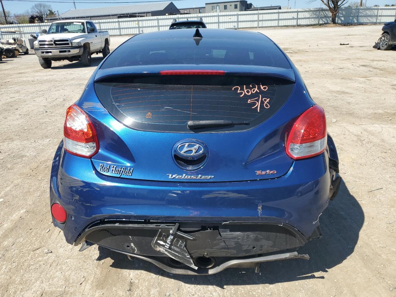 2016 Hyundai Veloster - Image 6