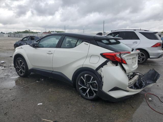 NMTKHMBX6LR101823 Toyota C-HR XLE 2