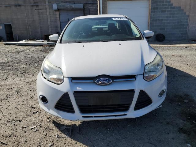 Sedans FORD FOCUS 2012 White
