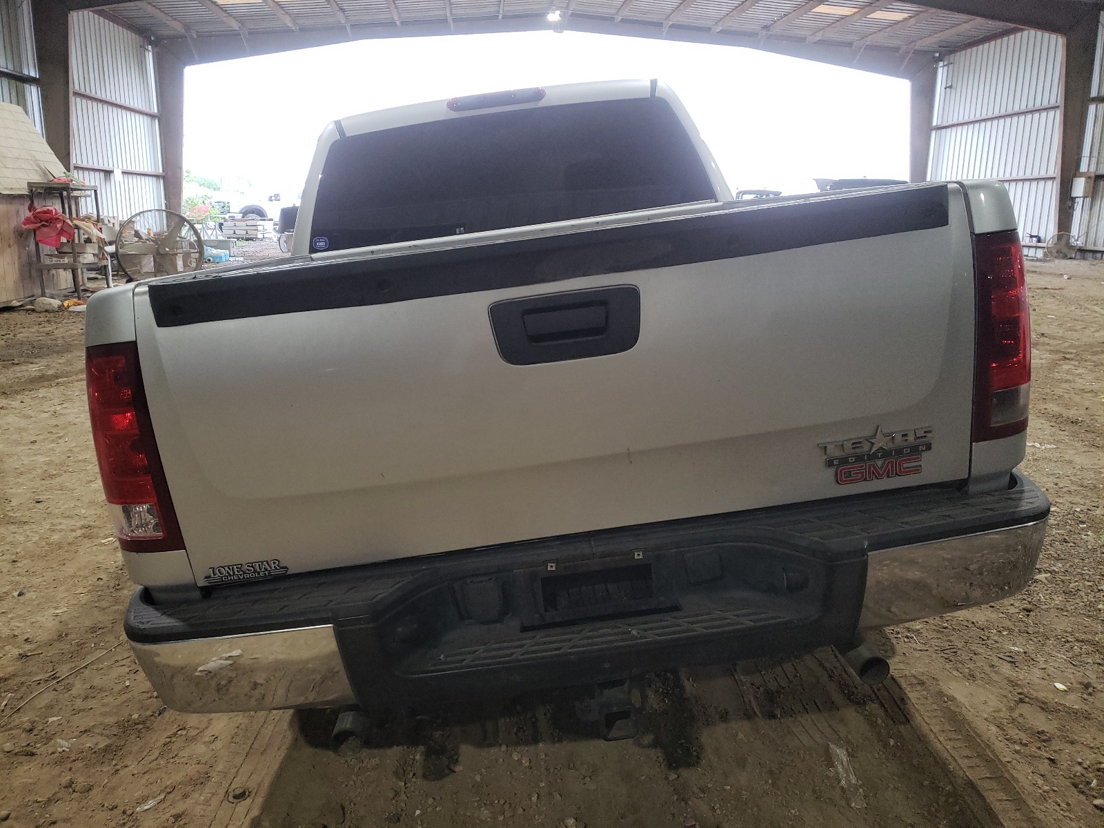 3GTP1VE04BG320261 2011 GMC Sierra C1500 Sle