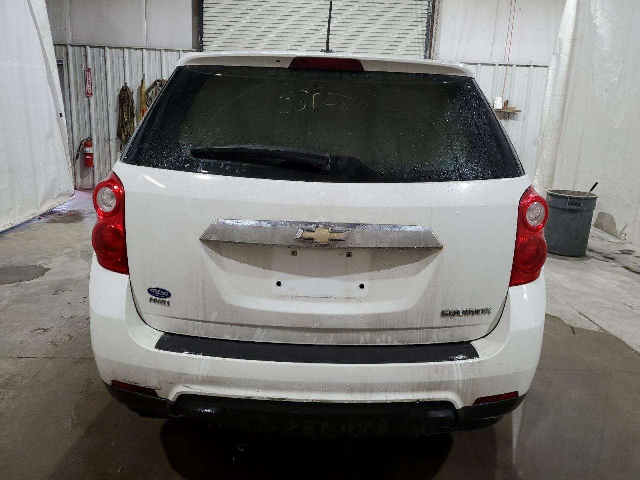 VIN 1GNFLEEK3FZ142329 2015 CHEVROLET EQUINOX no.6