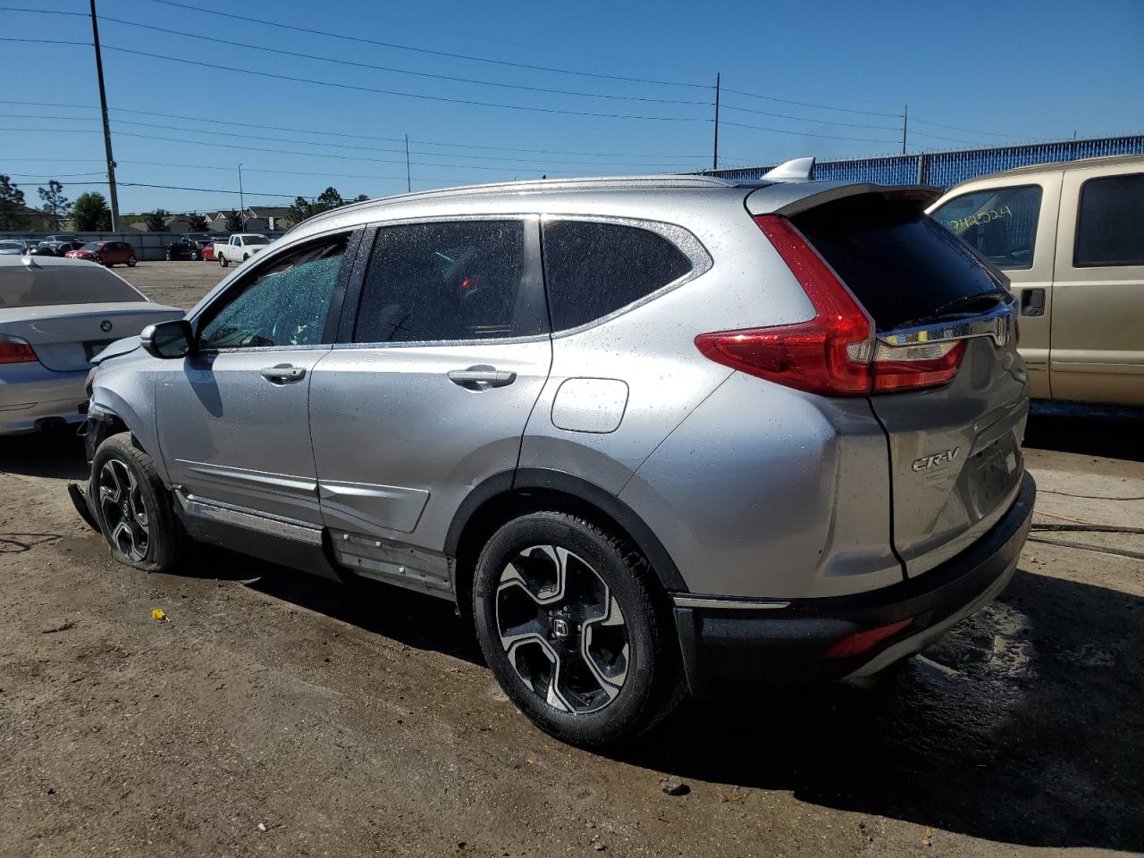 2HKRW2H9XHH610071 2017 Honda Cr-V Touring