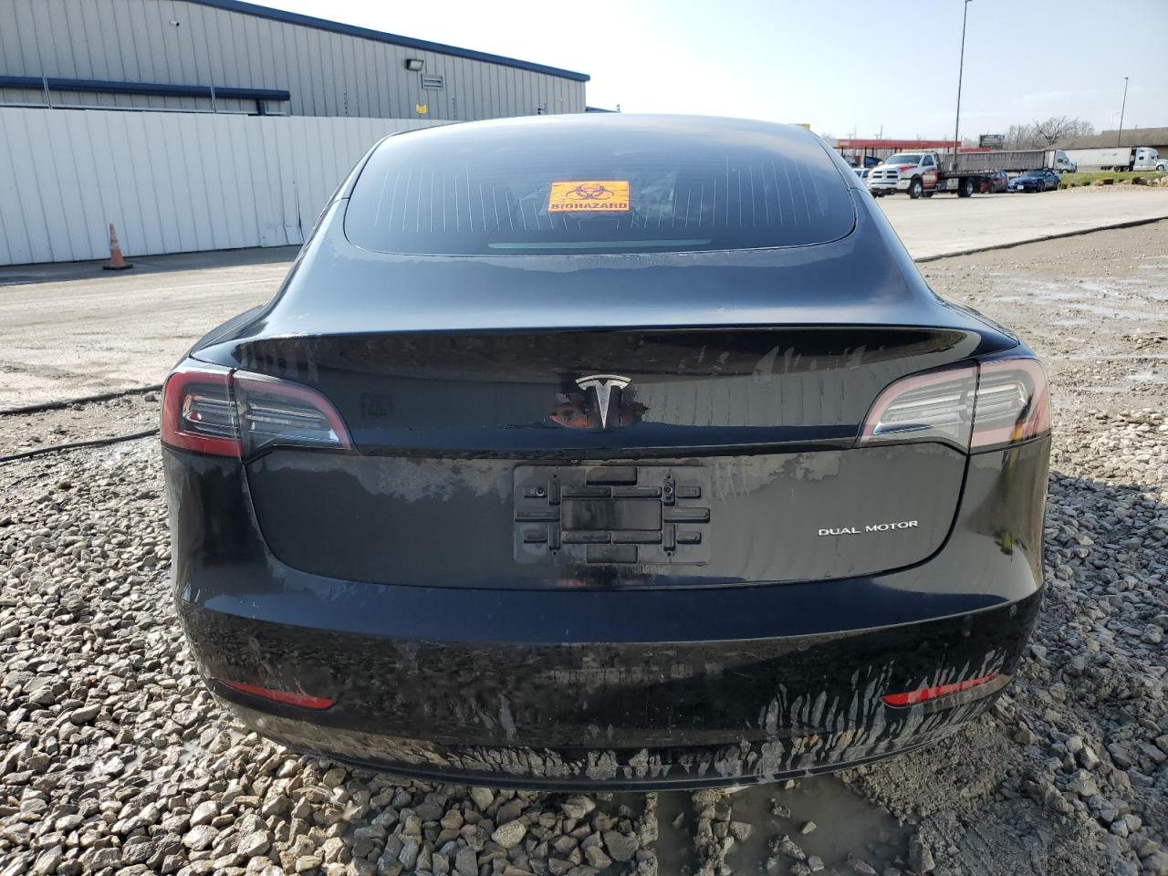 5YJ3E1EB2KF197143 2019 Tesla Model 3