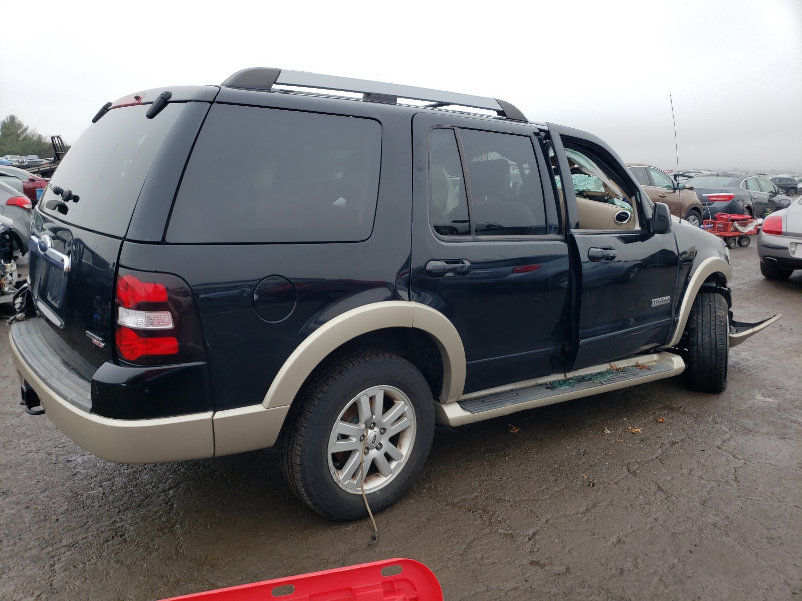 1FMEU74E17UA58769 2007 Ford Explorer Eddie Bauer