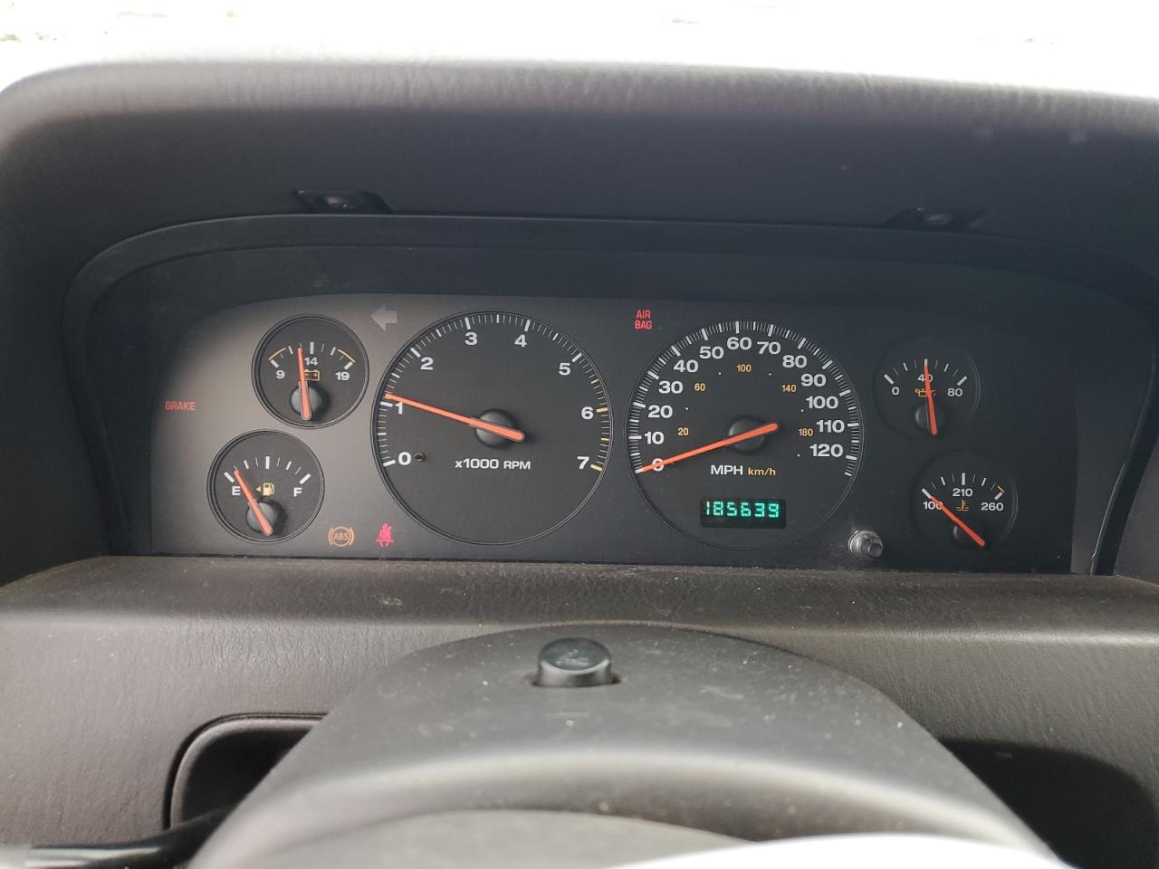 2000 Jeep Grand Cherokee Limited VIN: 1J4GW58SXYC212148 Lot: 47412894