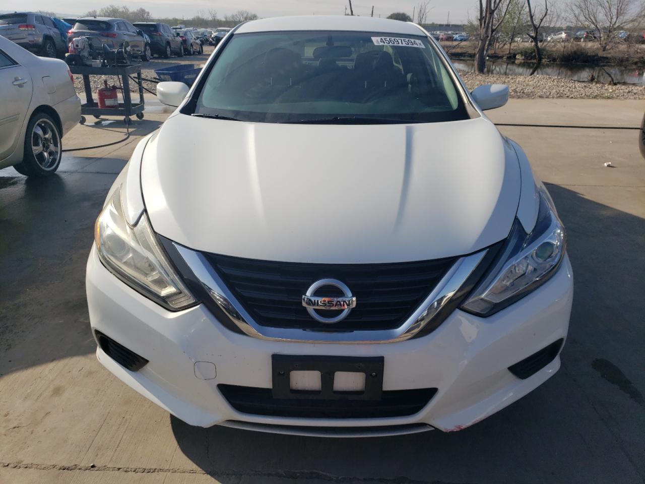 1N4AL3APXHN317779 2017 Nissan Altima 2.5