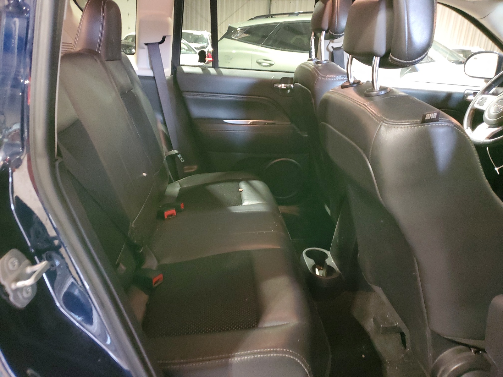 1C4NJDEB9GD587855 2016 Jeep Compass Latitude