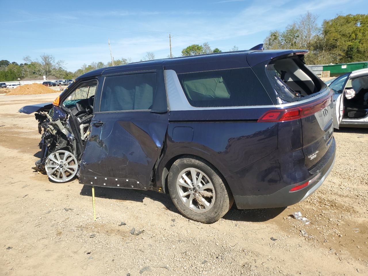 2023 Kia Carnival Lx VIN: KNDNB4H38P6278772 Lot: 47505944