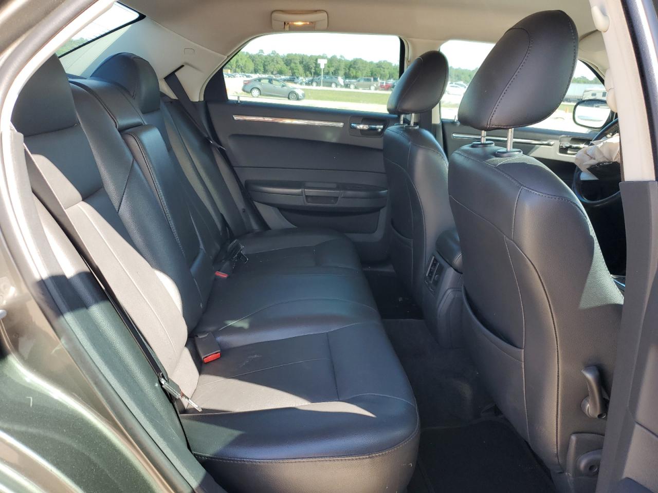 2010 Chrysler 300 Touring VIN: 2C3CA5CV9AH269498 Lot: 47225934