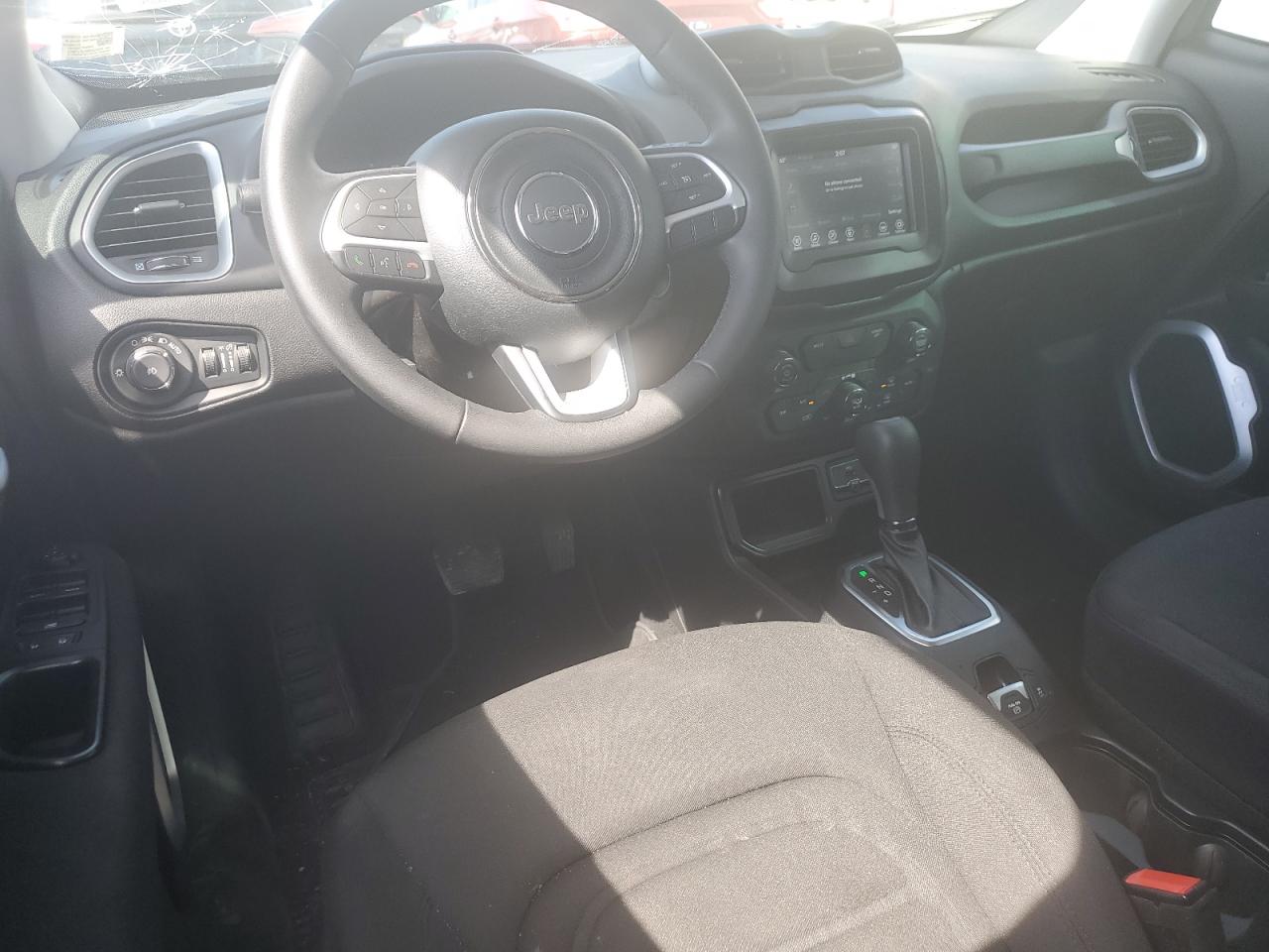 ZACCJABBXJPJ16913 2018 Jeep Renegade Latitude