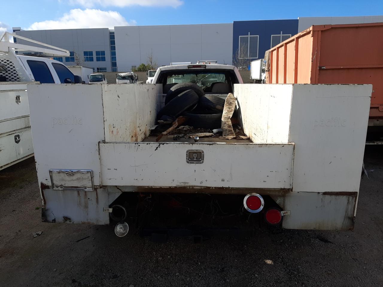 2000 Chevrolet Gmt-400 C3500 VIN: 1GBHC33J1YF505297 Lot: 46431404