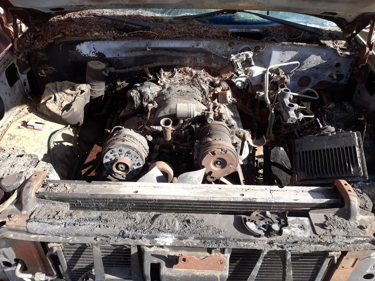 2000 Chevrolet Gmt-400 C3500 VIN: 1GBHC33J1YF505297 Lot: 46431404