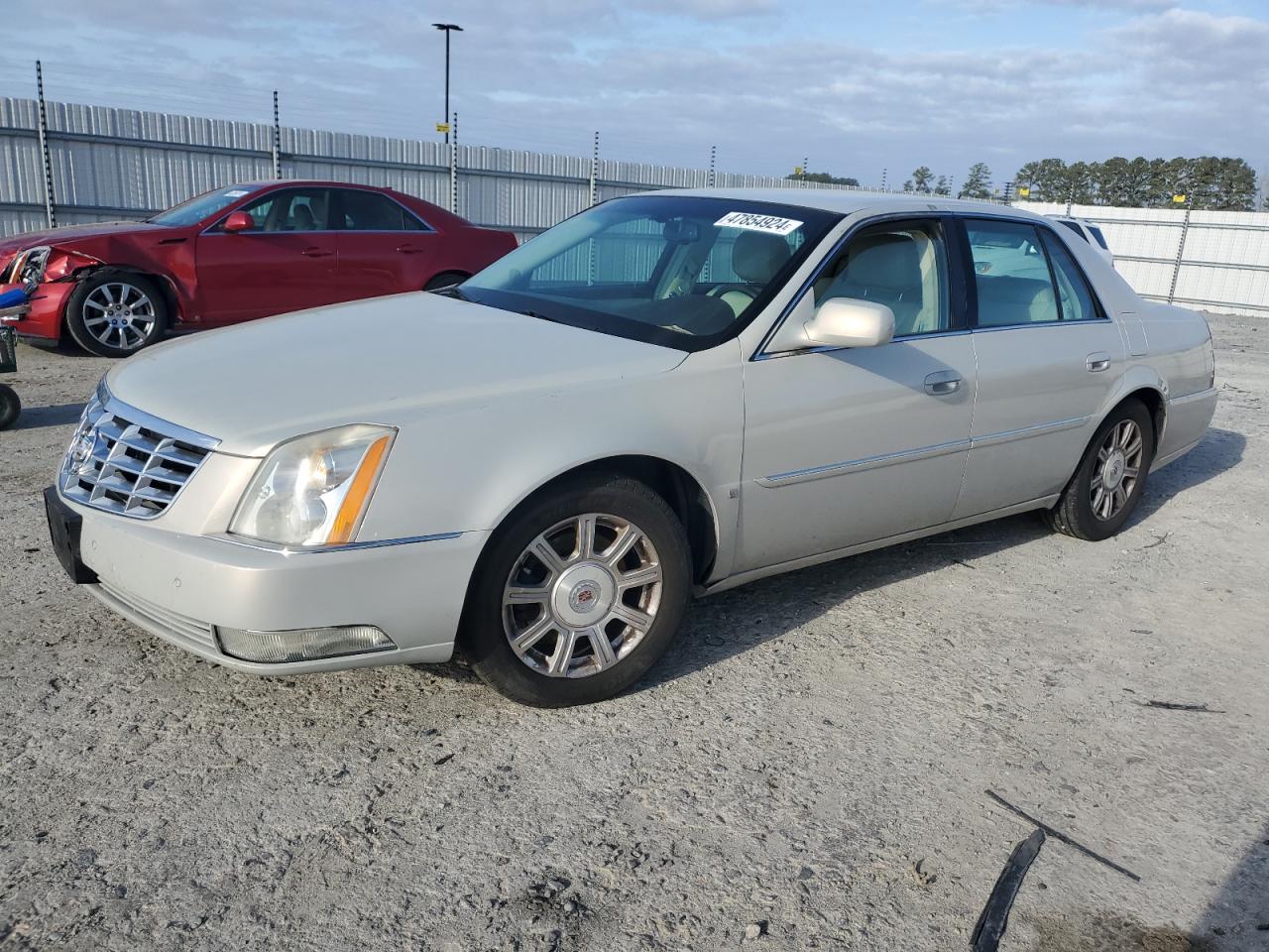 2008 Cadillac Dts VIN: 1G6KD57Y18U145769 Lot: 47854924