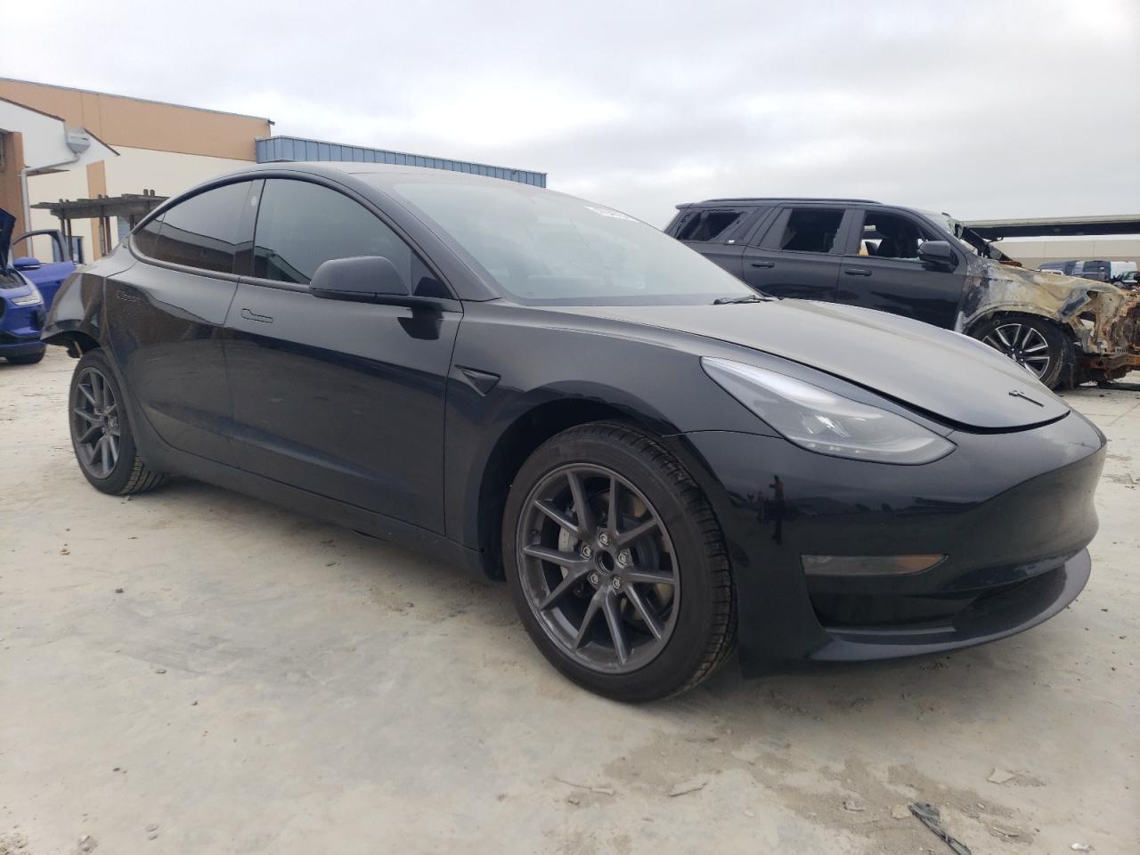 2023 Tesla Model 3 VIN: 5YJ3E1EA2PF610886 Lot: 47046754