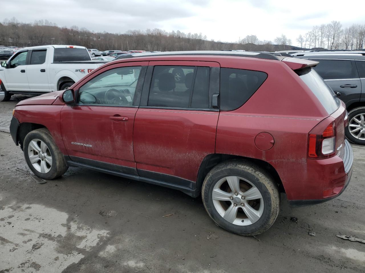 VIN 1C4NJDEB3ED646976 2014 JEEP COMPASS no.2