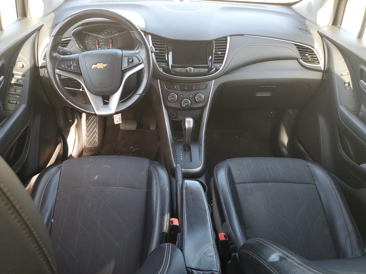 KL7CJLSB8KB758070 2019 Chevrolet Trax 1Lt